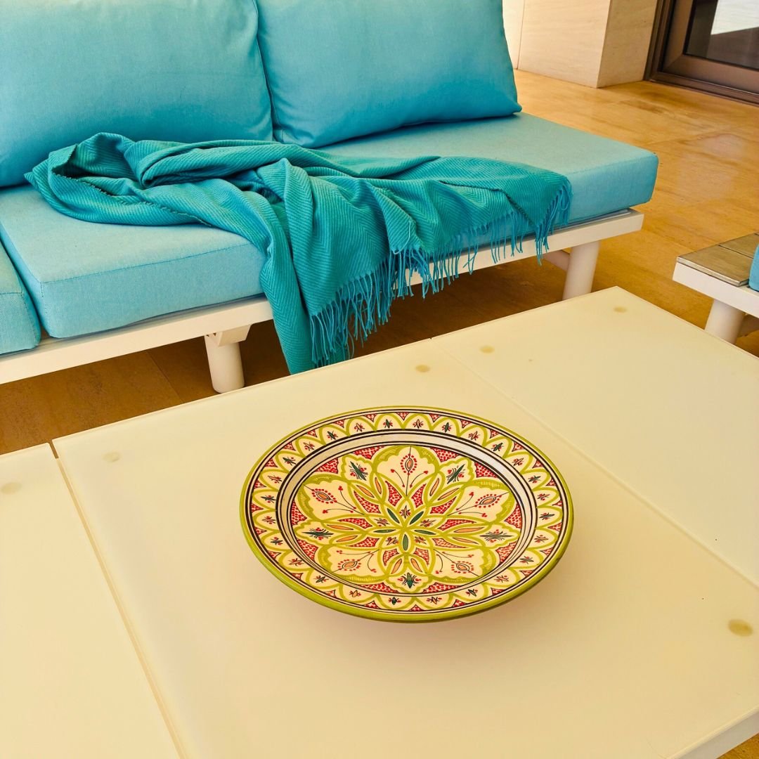 Piatto marocchino dipinto a mano – centrotavola etnico verde e rosso