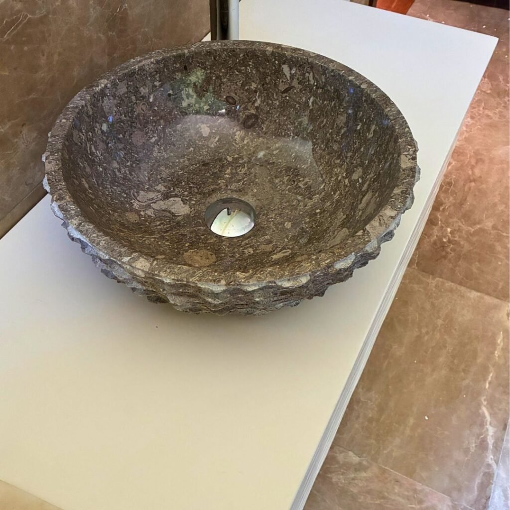 Lavabo de mármol marrón tallado a mano con fósiles naturales para mueble de baño o sobre encimera