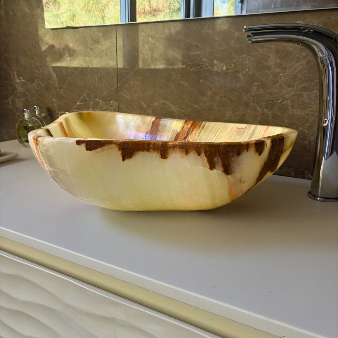 Lavabo de diseño exclusivo en piedra ónix verde claro